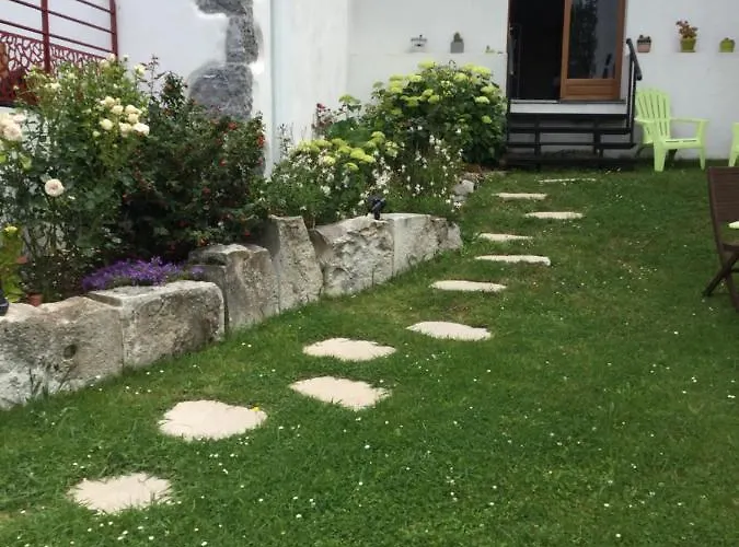 Larrondoa * Saint-Esteben